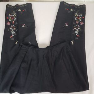 Statement Vintage Black Silk Cropped Pants with Floral Embroidery 28w S small